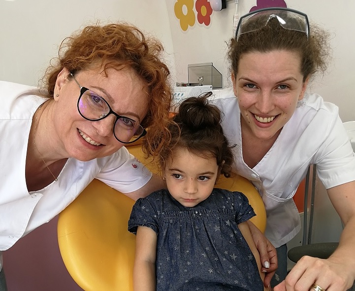 Vremea Nouă, Vaslui: „Zâna Merciluță” a revenit la Vaslui: a oferit tratamente stomatologice pentru peste o sută de copii”