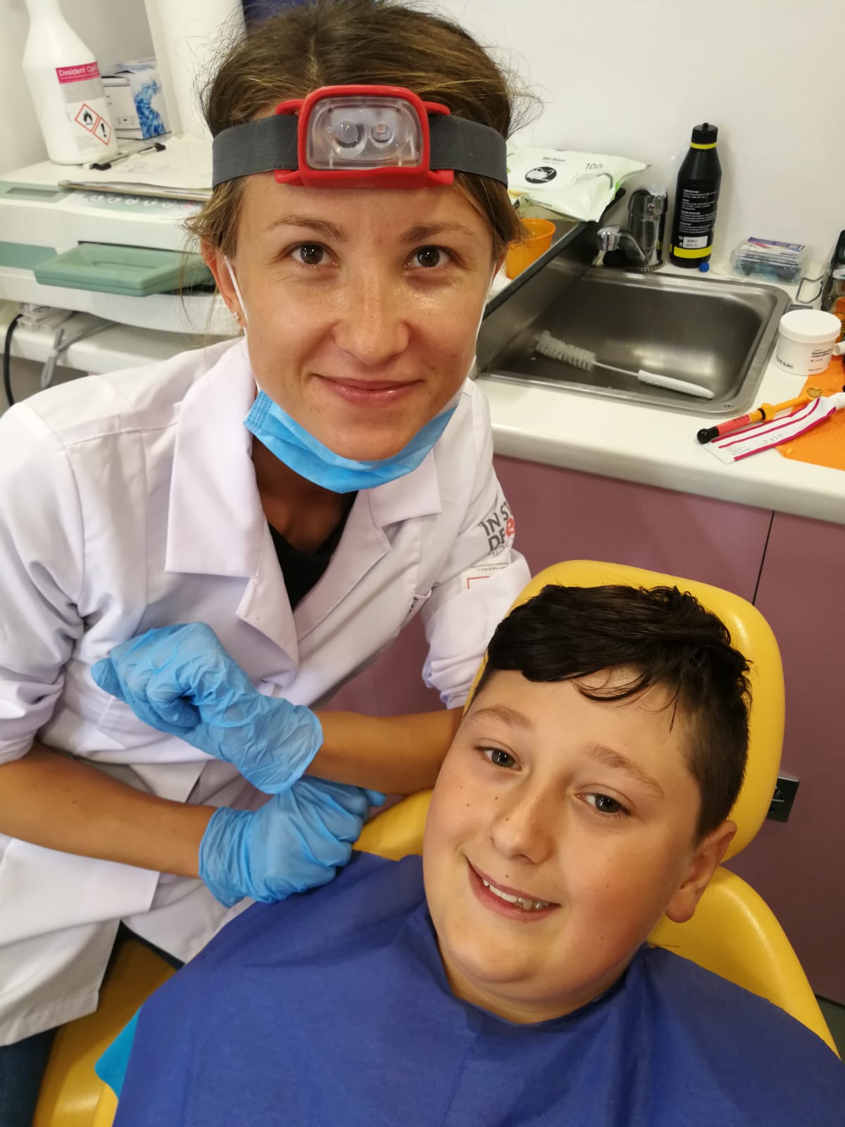 129 de copii din comuna Topolog, satele Topolog, Sâmbăta Nouă, Cerbu, Făgărașu Nou și Calfa au beneficiat de prevenție și tratament stomatologic gratuit