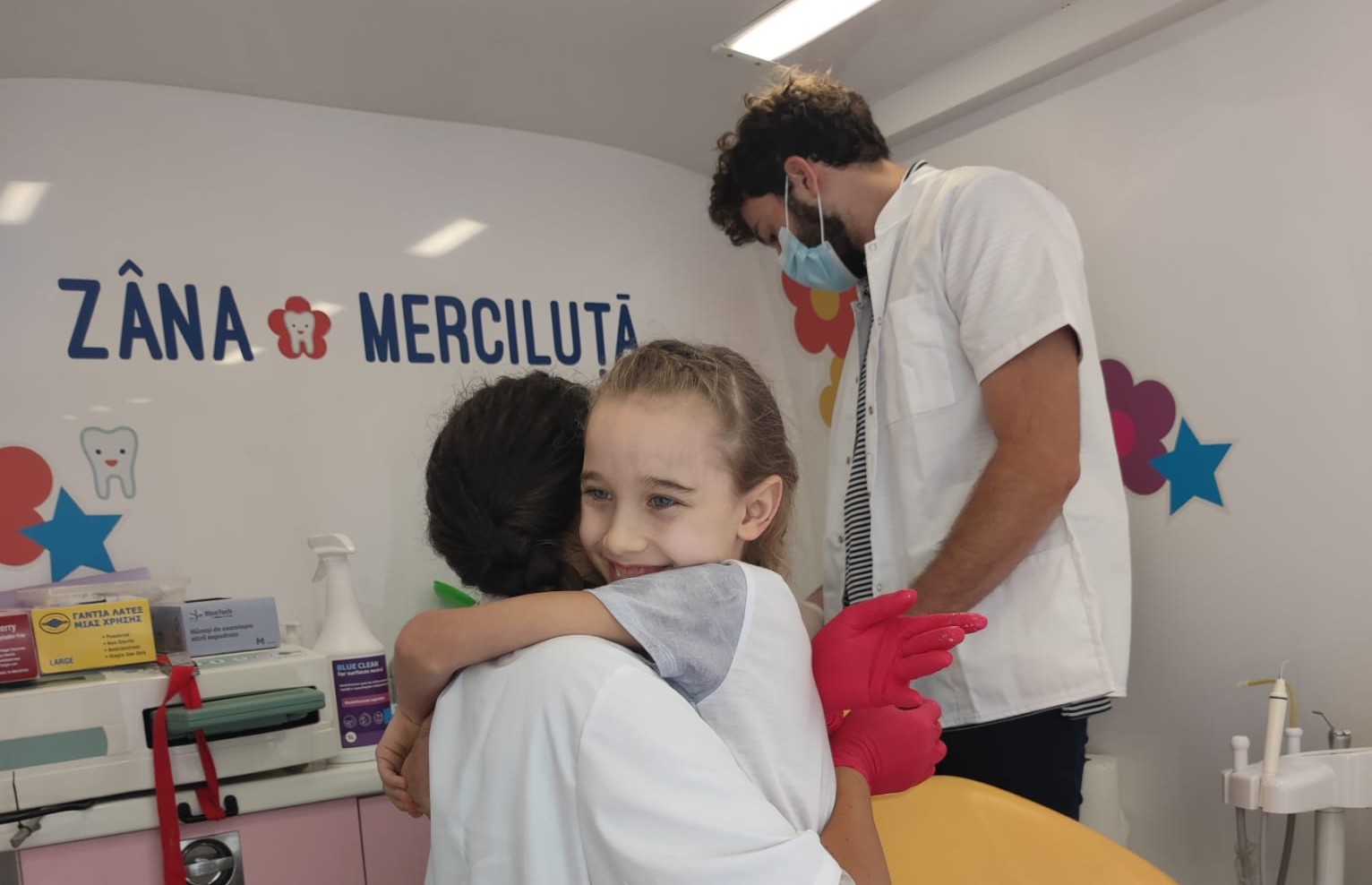 Asociația Merci Charity Boutique și Fundația United Way România au sprijinit cu tratament  stomatologic 259 de copii refugiați din Ucraina în ultimele 4 luni